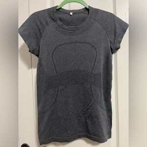 lululemon athletica Dark Gray Short Sleeve Tee